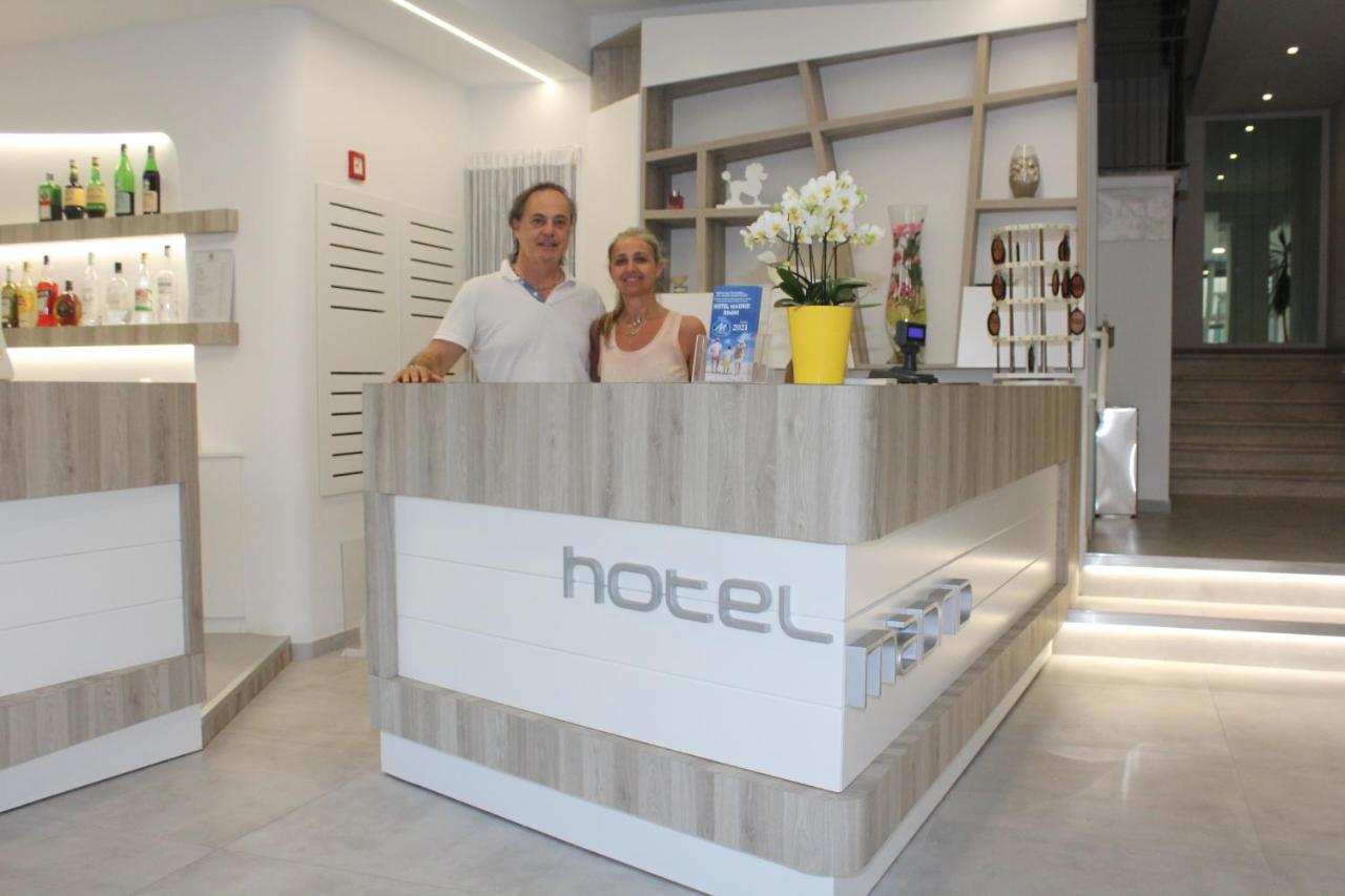 Hotel Madrid Rimini Exterior foto