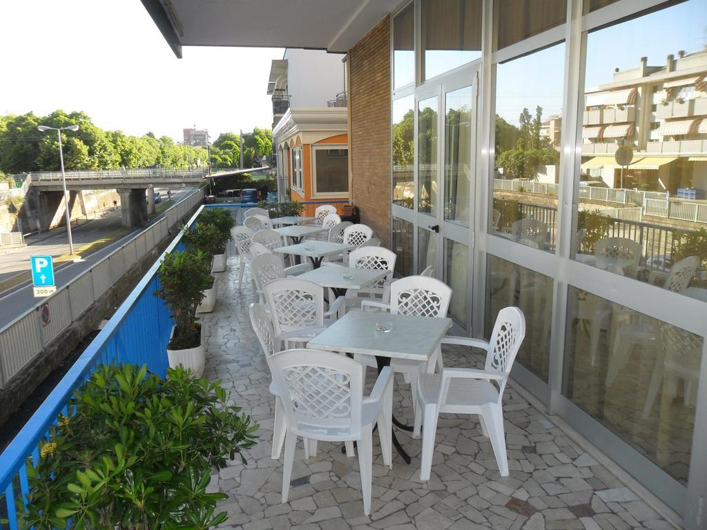 Hotel Madrid Rimini Zimmer foto