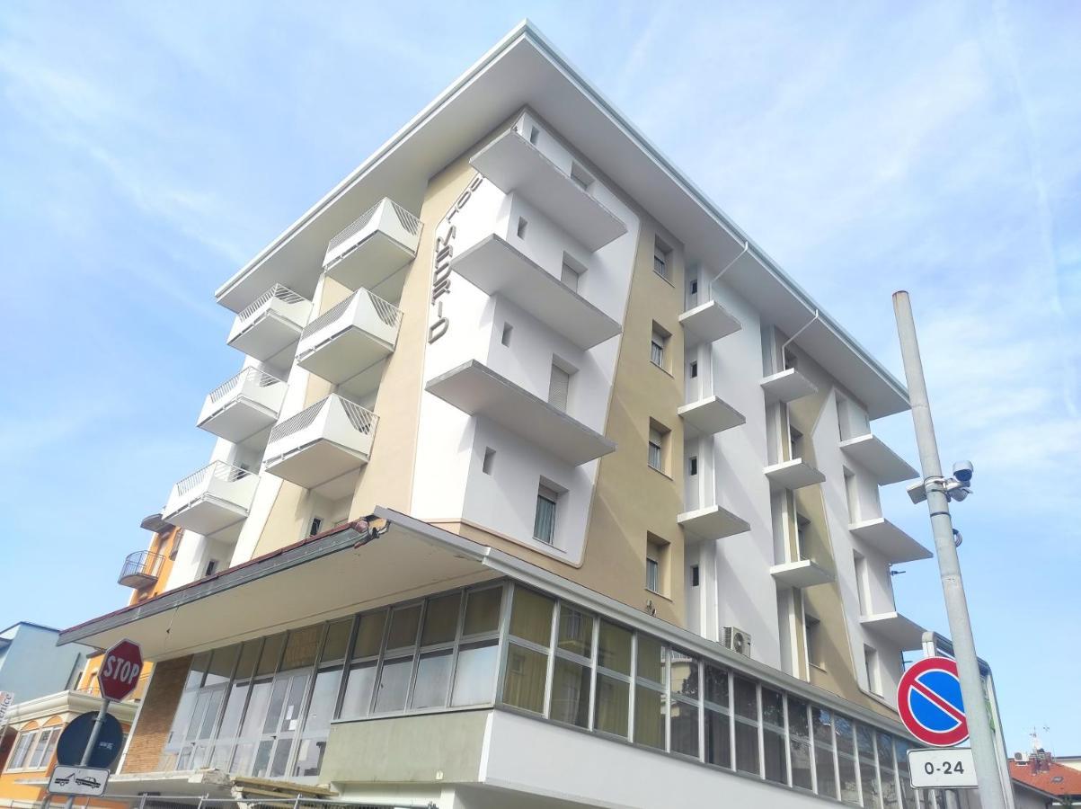 Hotel Madrid Rimini Exterior foto