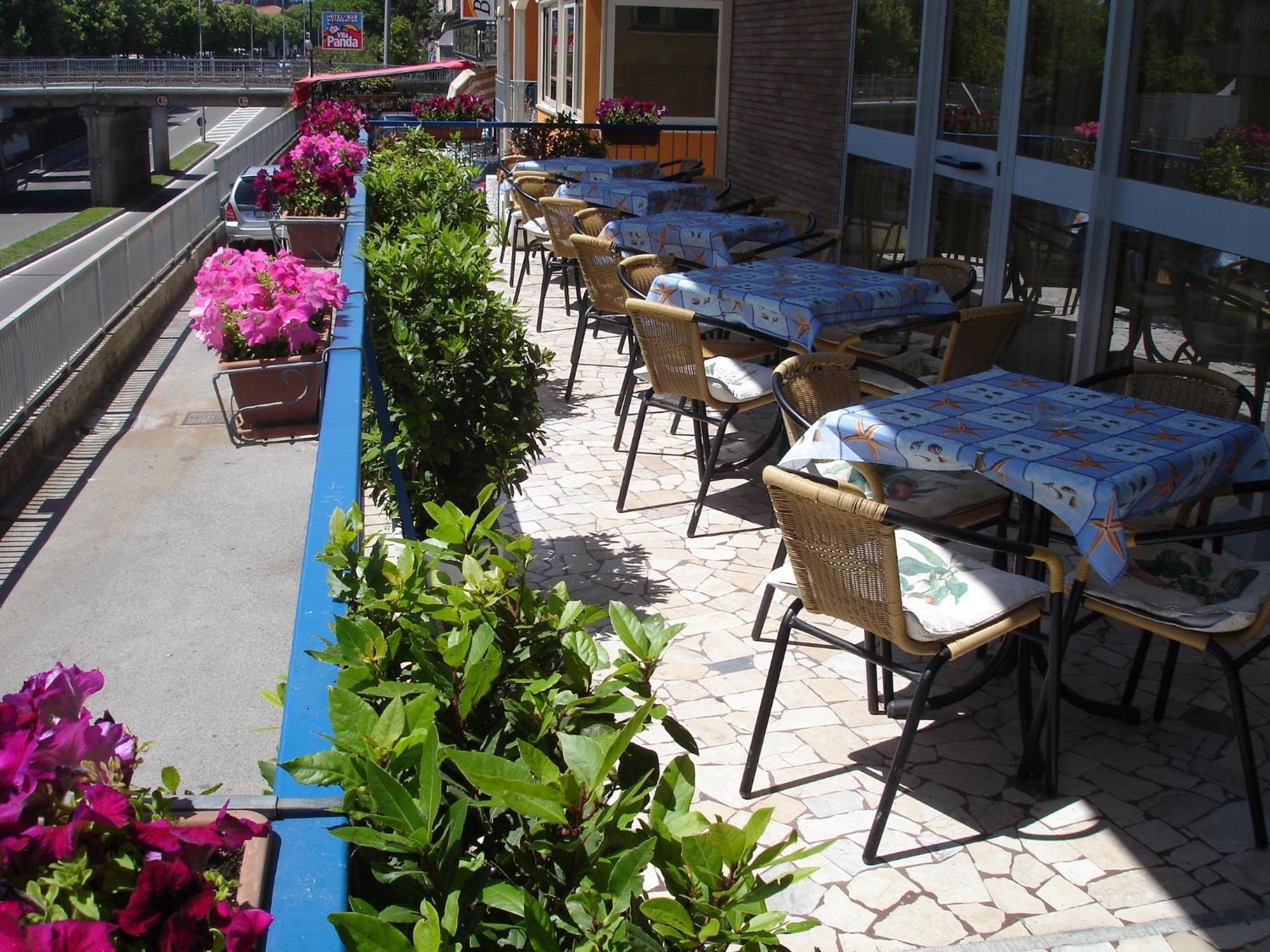 Hotel Madrid Rimini Exterior foto